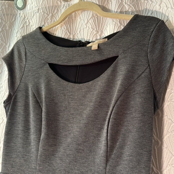 Banana Republic grey bodycon stretch work business casual short sleeve dress 4 - Picture 6 of 9